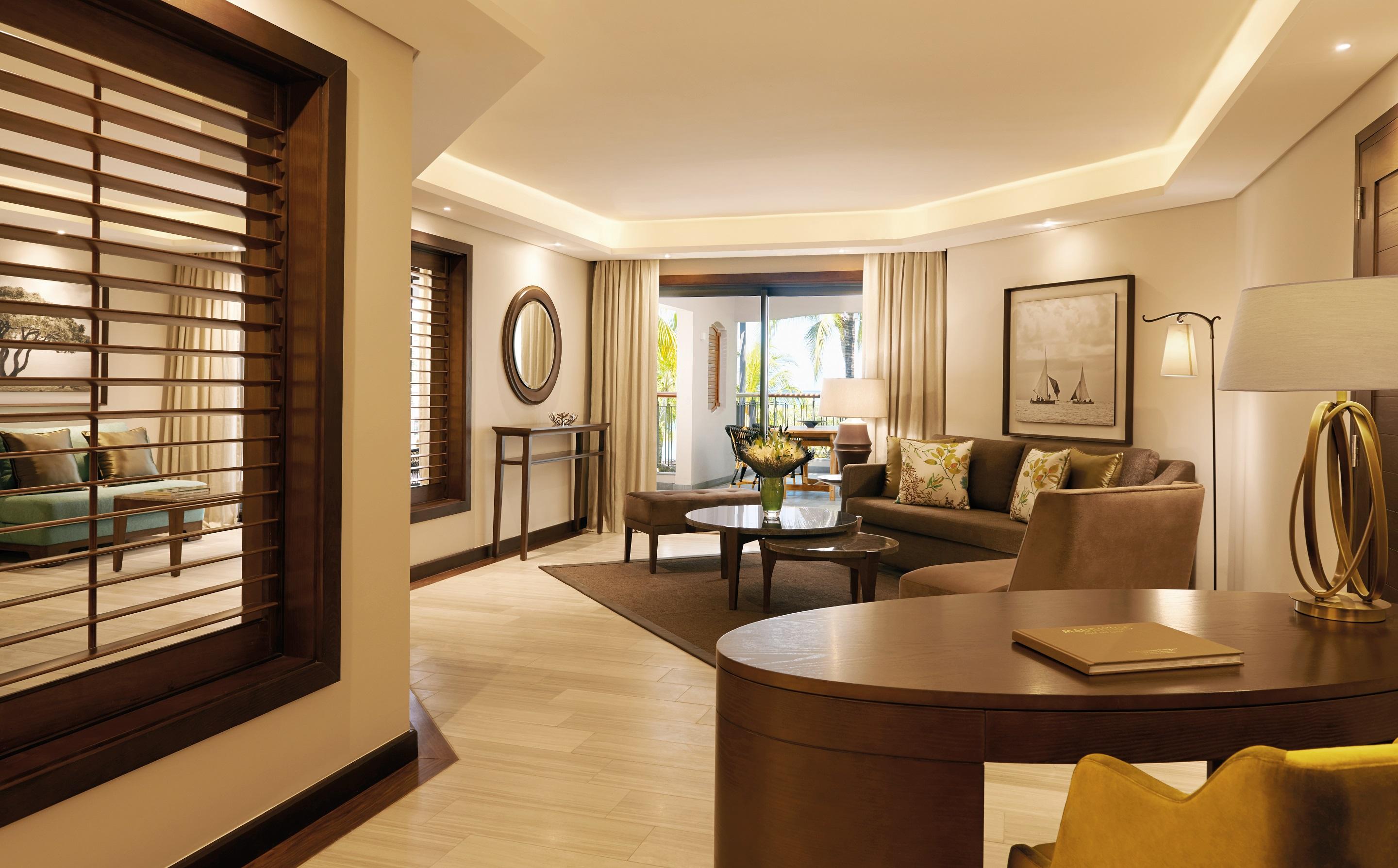 Resort Royal Palm Beachcomber Luxury 5*
