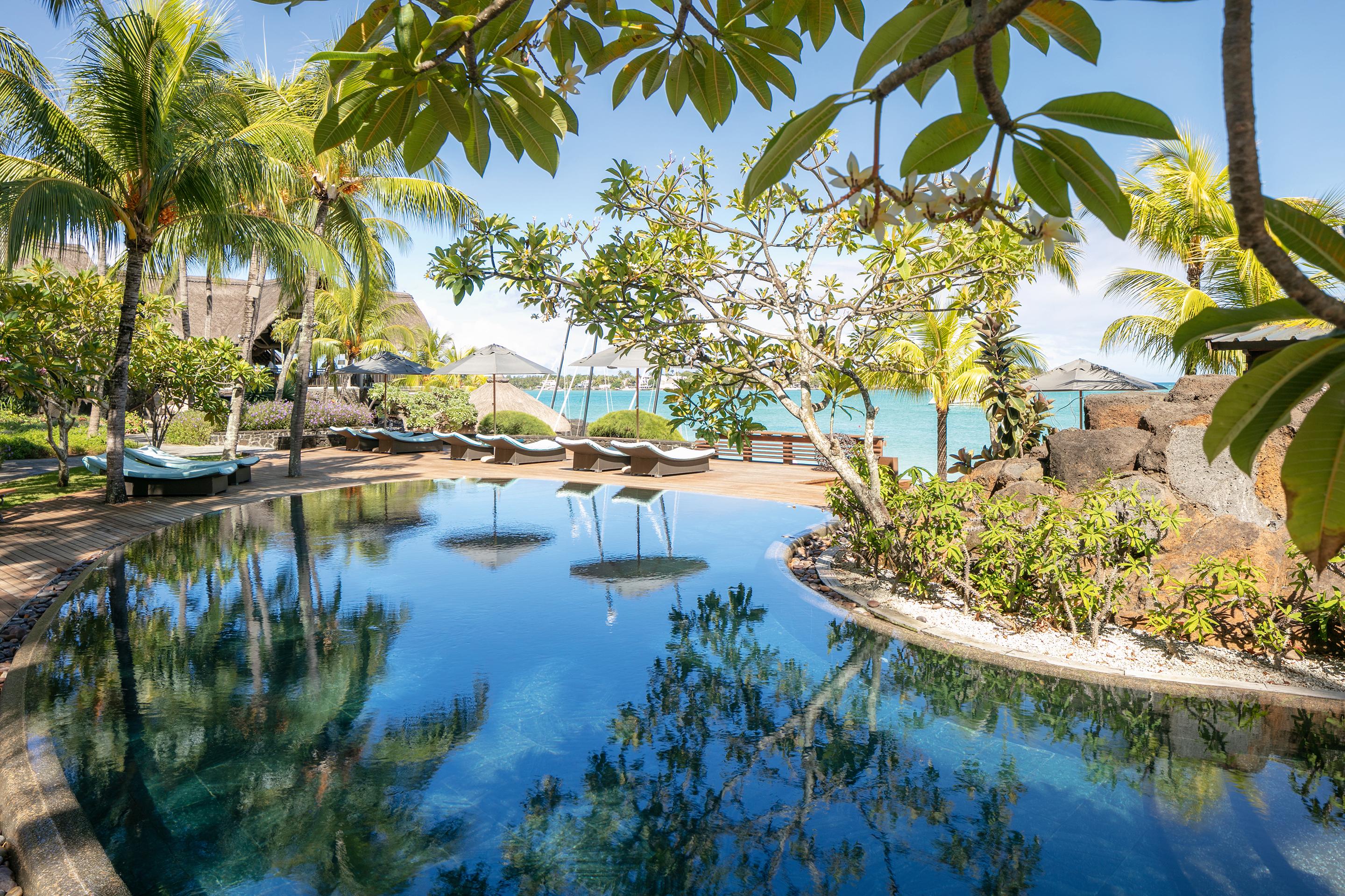 Royal Palm Beachcomber Luxury Resort