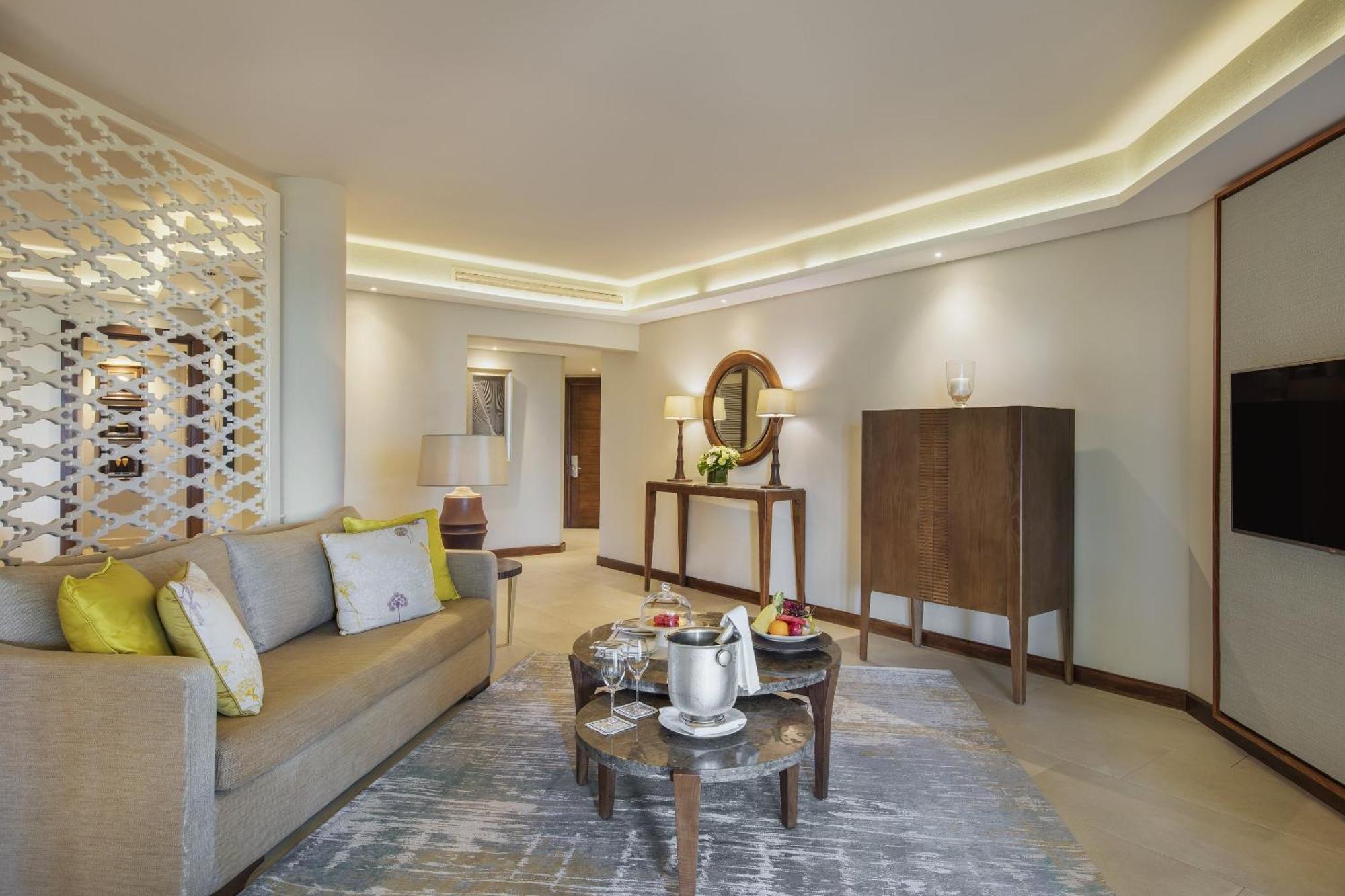 Resort Royal Palm Beachcomber Luxury Grand Baie